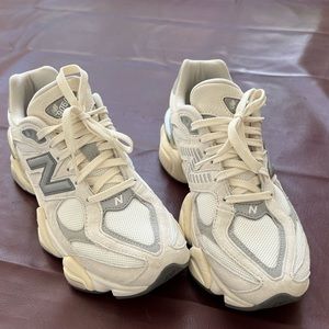 Like new worn once- NB 9060 size 7.5M/ 9W.